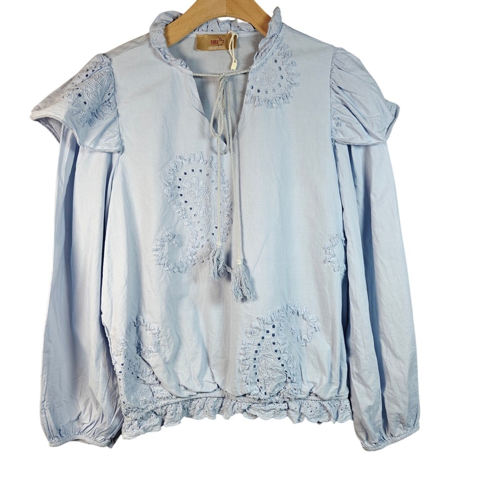 FREE FOR HUMANITY Embroidered Eyelet Lace Trim Blue Cotton Blouse Top Women